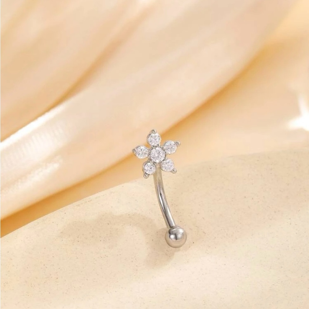16g 1 Piece 316 Surgical Stainless Steel EYEBROW Ring CZ Flower Design NWT - Picture 7 of 10